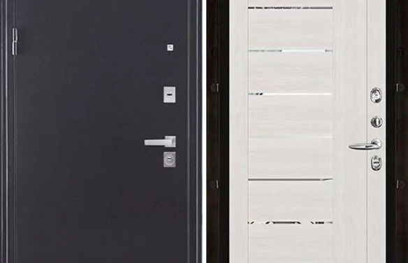 Дверь входная Колизей Плюс, цвет темное серебро антик, панель - light 2110 (зеркало) цвет капучино велюр Капучино велюр